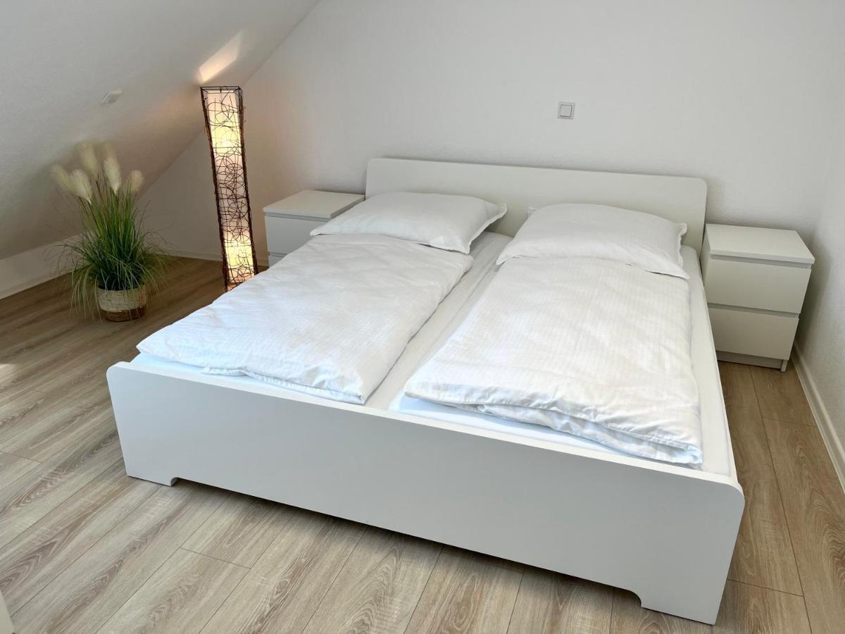 Premium 75qm 3 Kueche, Balkon, Smart Tv, Wifi * Aalen